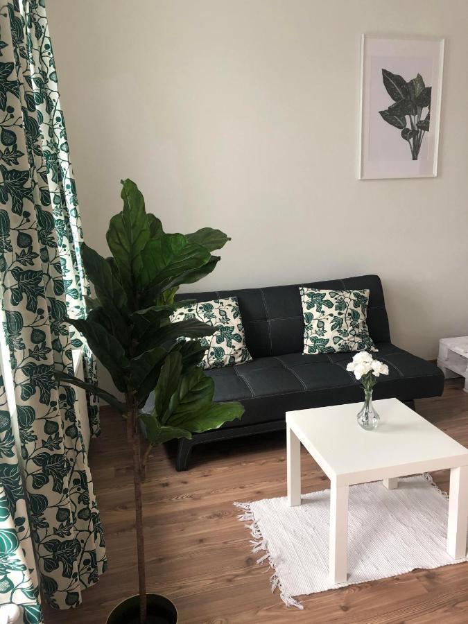 L&R Apartment Γκιόρ Εξωτερικό φωτογραφία